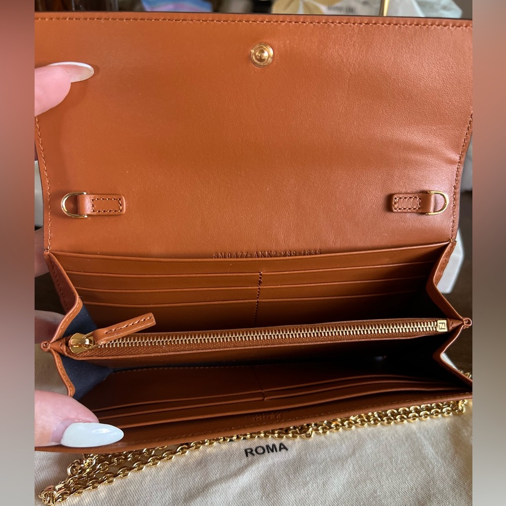 FENDI Roma Logo Continental Gold Tone Chain Crossbody Caramel Brown Leather COA - Picture 5 of 8